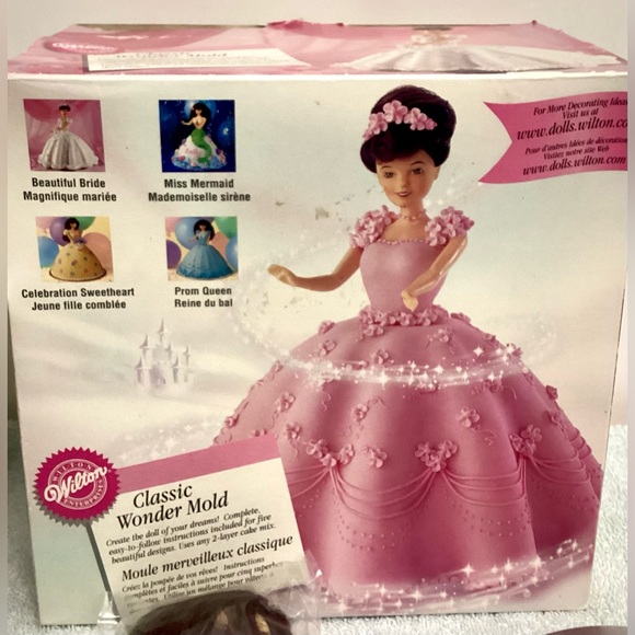Classic Wonder Doll Cake Mold - Picture 12 of 16